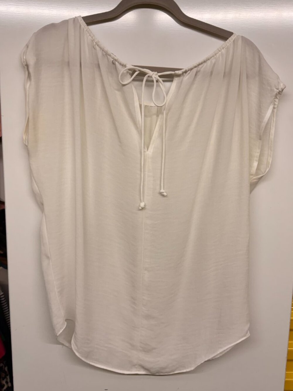 Cabi White Eliza Top - Cap Sleeve Gathered Neck Blouse - Size XS